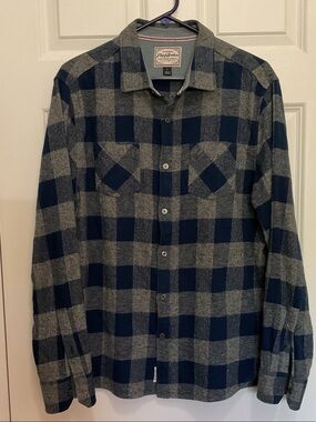 Flag & Anthem Navy and Gray Plaid Long-Sleeve Flannel Button-Down Shirt